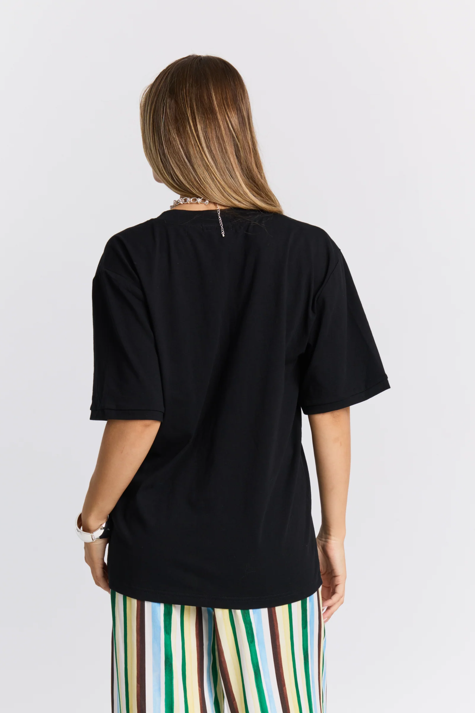 Atelier V-Neck Tee - Image 9