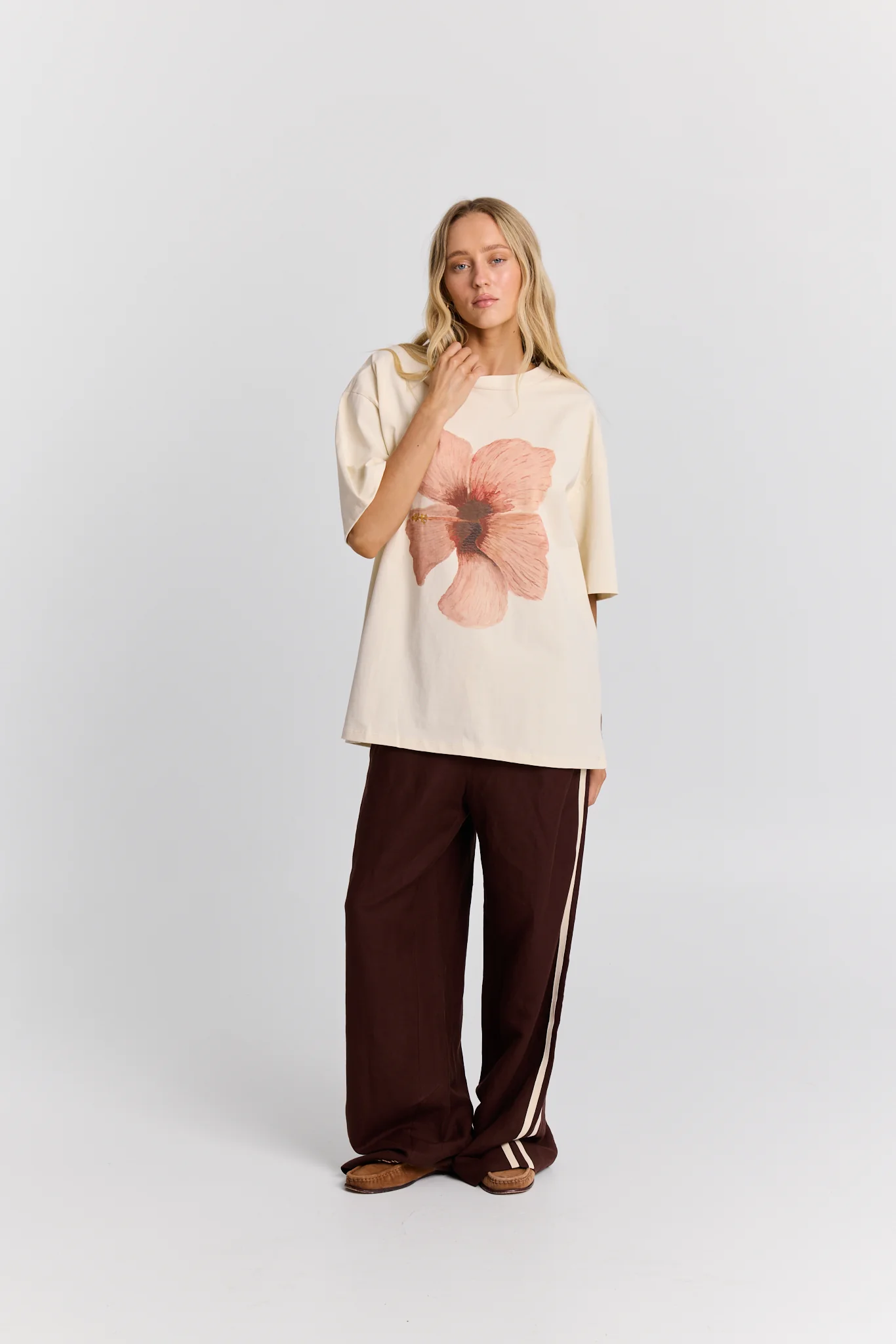 Burgundy Hibiscus Oversize Tee - Image 5