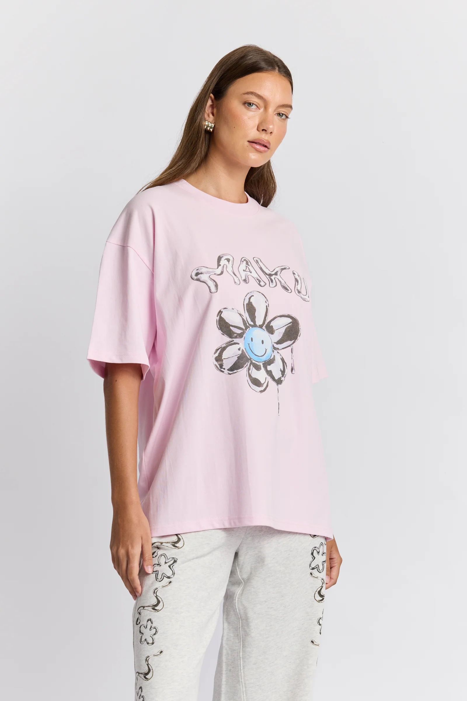 Smiley Flower Oversize Tee - Image 5