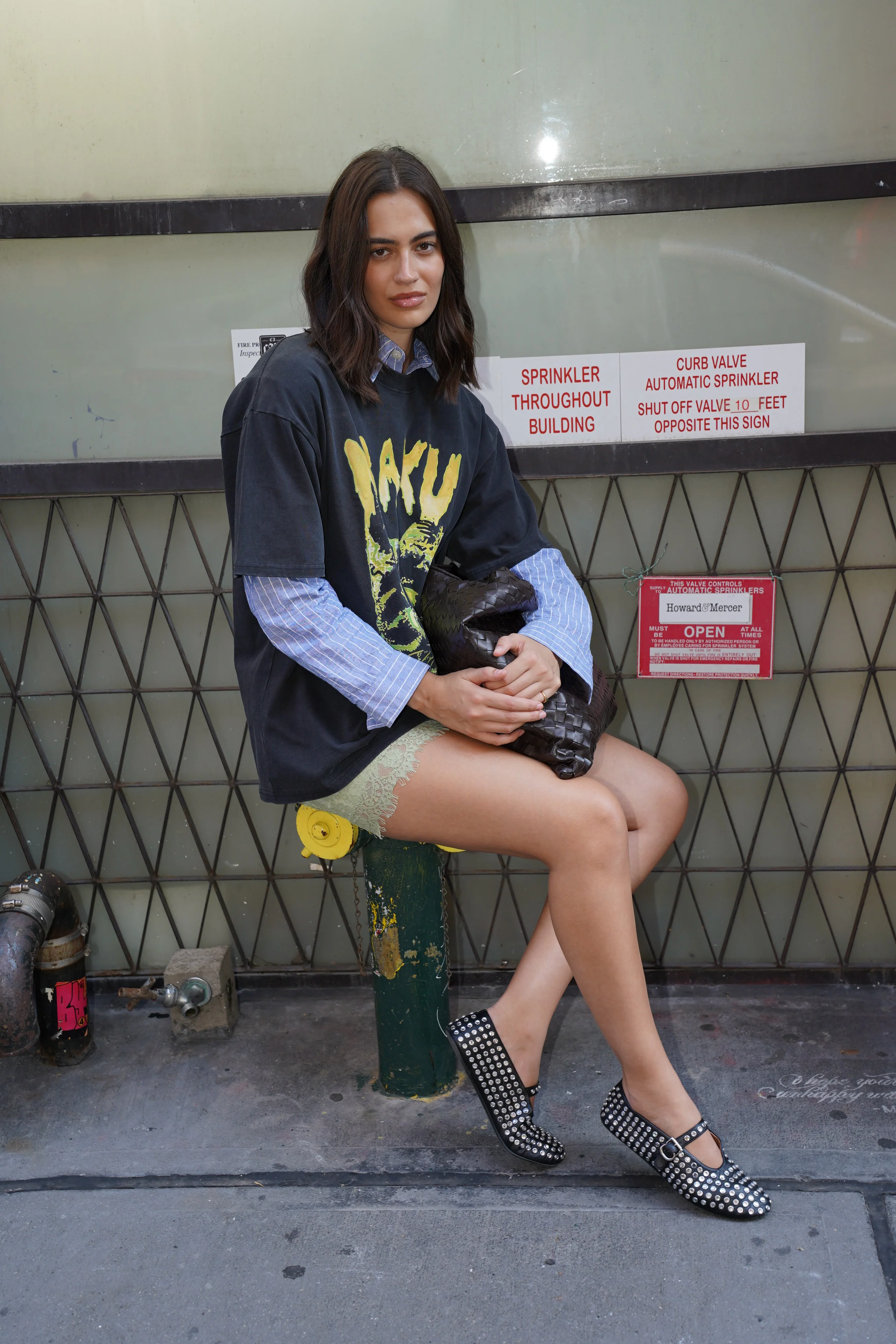 Space Cat Oversize Snow Wash Tee - Image 6