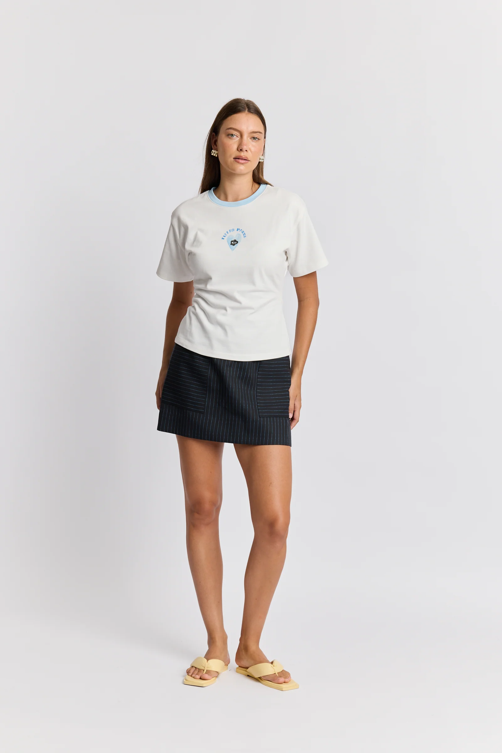 Tutto Passa Fitted Tee - Image 5